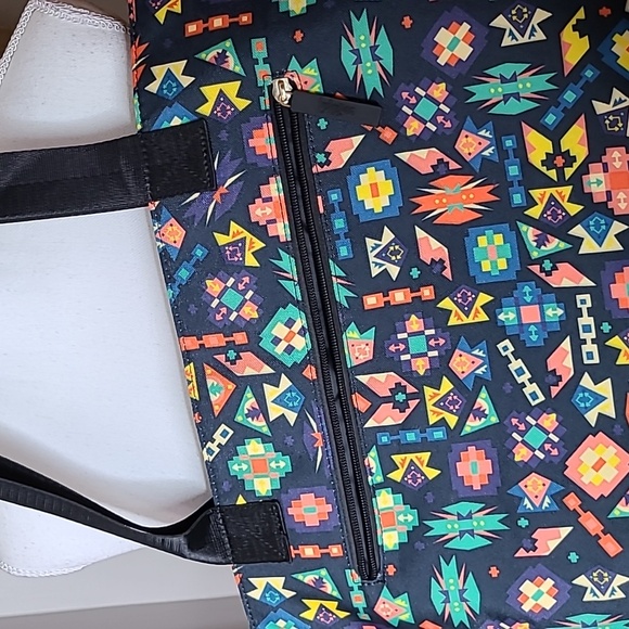 LuLaRoe travel bag multi color - Picture 6 of 7